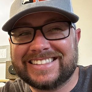 Meet your Posher, Travis